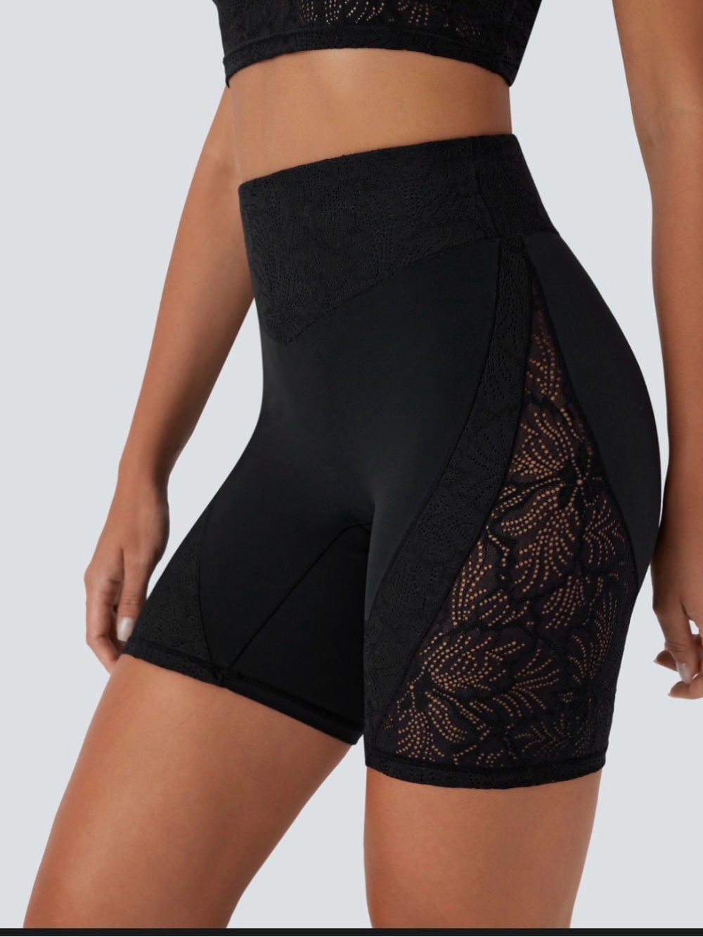High Waisted Back Pocket Contrast Lace Yoga Biker Shorts 7''.XS